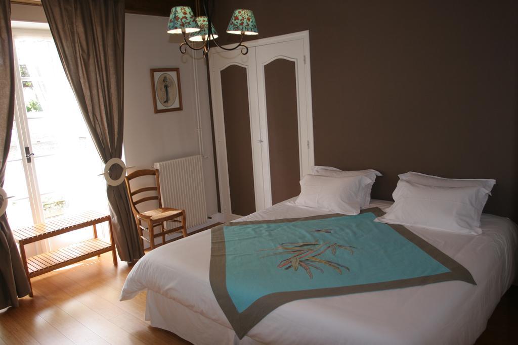 Bed and Breakfast Fleurs De Vignes Piscine Montagny-lès-Beaune Habitación foto